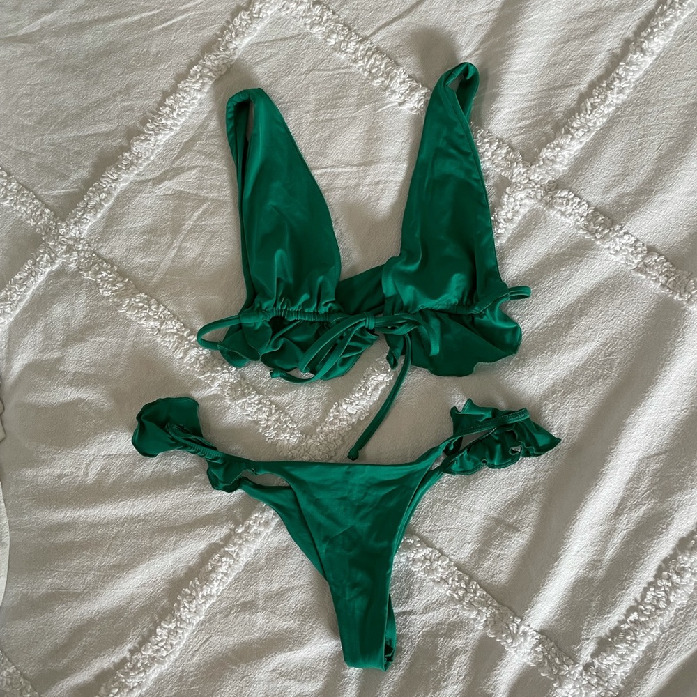 Frankie’s Bikini set